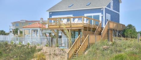 701 Ocean Dr Oak Island NC-large-001-026-Oceanside Exterior-1500x988-72dpi