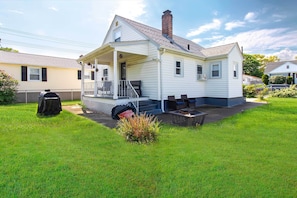 Exterior | Charcoal Grill | 3 Stairs Required to Enter Home