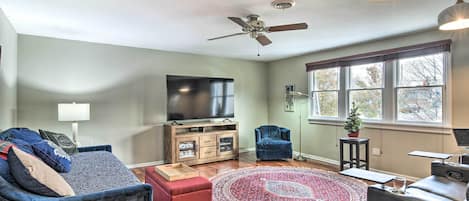 Clarence Vacation Rental | 2BR | 2BA | Stairs Required to Enter | 1,400 Sq Ft