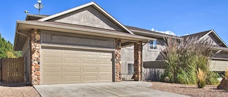 Grand Junction Vacation Rental | 4BR | 2BA | Stairs Required | 2,001 Sq Ft