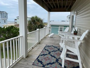 49th & Beach Covered Front Porch