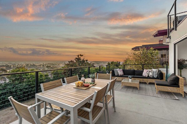 Catch a Glimpse of Downtown, the Bay, Point Loma and More!