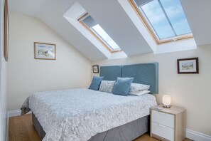 The Chaffhouse -  4 Bedroom - Llangennith (6683)