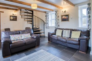 Bunk House - 4 Bedroom - Llangennith (6630)