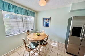 Breakfast nook