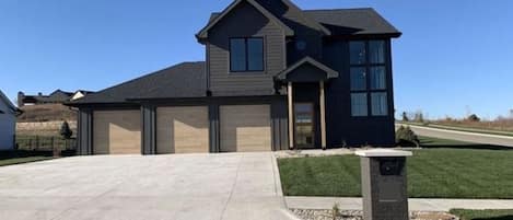 House with a View on the Golf Course