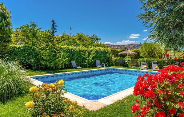 pool