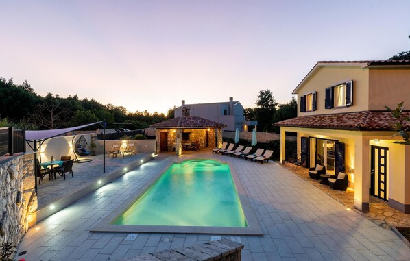 pool