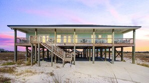 Let Mighty Sea Breeze be your home away from home in Gulf Shores, AL.