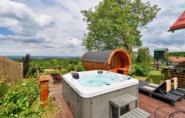 hot-tub