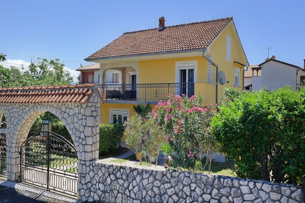 Holiday Home Exterior [summer]