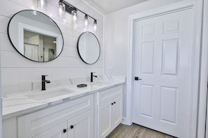 Master bathroom.