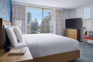 Unit with 1 Queen Bed