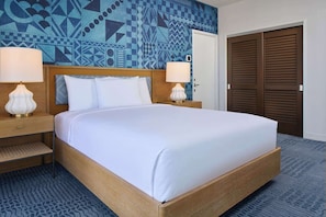 Unit with 1 Queen Bed