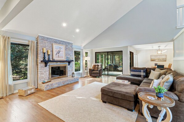 150 Otter Road | Living Room - 150 Otter Road | Living Room