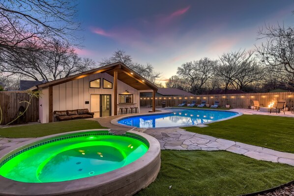 Pool