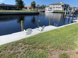 GORGEOUS VIEW- SIT ON ADIRONDACK CHAIRS WITH YOUR COFFEE OR READ A BOOK.  