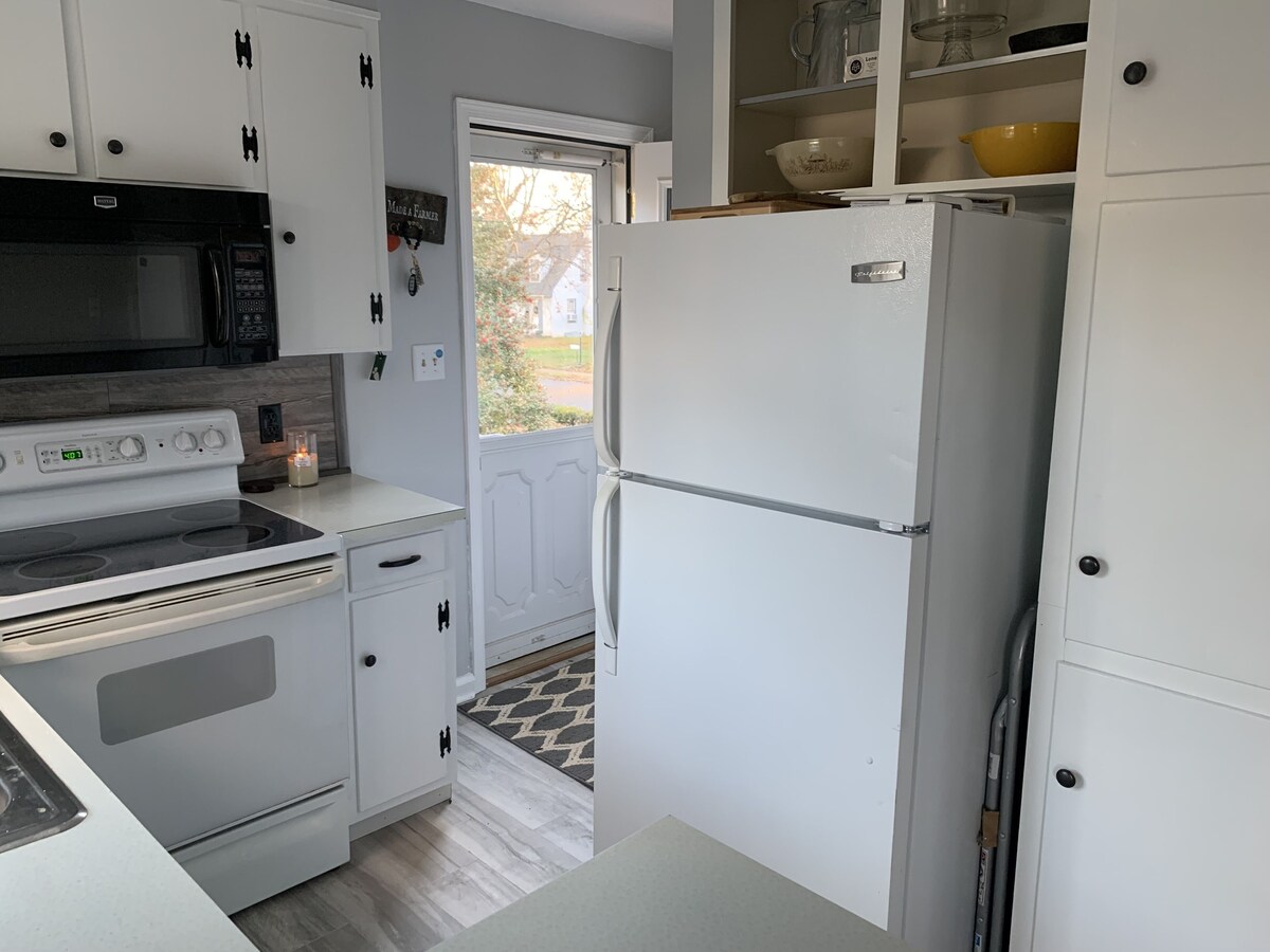 Cozy & convenient @ Brighter Days House