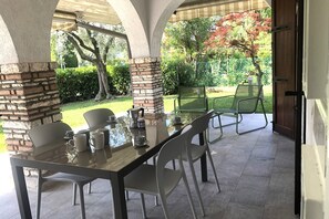 Salle à manger extérieure