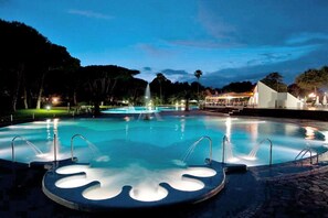 Holiday Home Swimming Pool