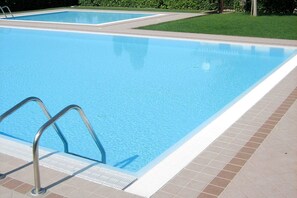 Holiday Home Swimming Pool