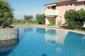 Holiday Home Swimming Pool