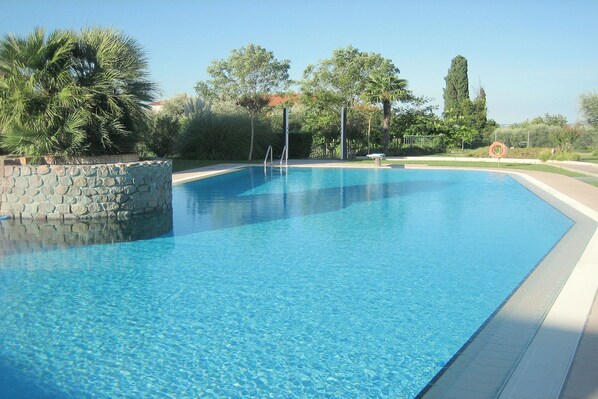 Holiday Home Swimming Pool