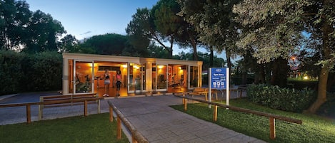 Holiday Park Facilities and Services 