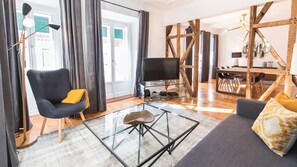 The apartment is full of sunlight throughout the day #airbnb #airbnblisbon #portugal #pt #lisbon #decoration #home #apartment #lovely