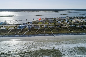 Location, Location, Location – Situated close on the shore, Point Matanzas A6 has great amenities and fabulous views.