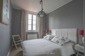 Triplex Le Phare - Chambre 1 (Lit 160x200cm)