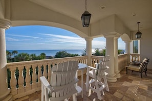All is Well- 3rd floor balconies offer gulf views