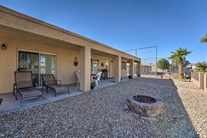 Back Yard | Fire Pit | Covered Patio