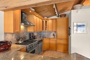 You will appreciate the fully stocked kitchen when staying at this convenient ski-in/out condo.