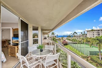 Maui Banyan Q410 - Ocean View, King Bed, Across The Street From Kamaole Beach!