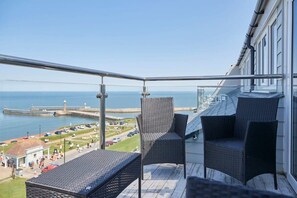 Penthouse Pier View, Whitby - Host & Stay