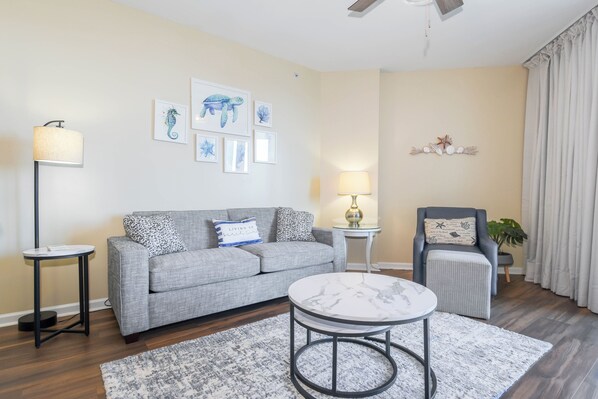 Palms 2707- Living Area