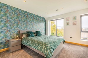 The New Bakehouse Double Bedroom - StayCotswold