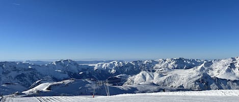 Snow and ski sports