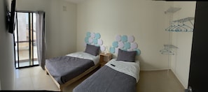 2nd room 2 single beds