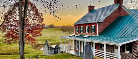 Historic Estate Farm and Horse Ranch