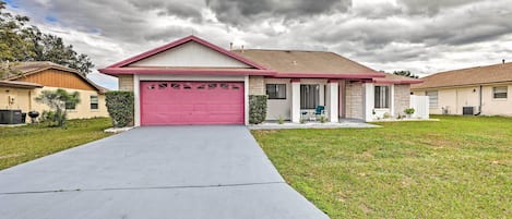 Kissimmee Vacation Rental | 3BR | 3BA | 1,535 Sq Ft | Step-Free Access