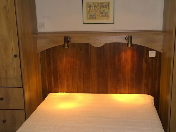 Cabin bedroom : 1 double bedchambre cabine 1 lit double