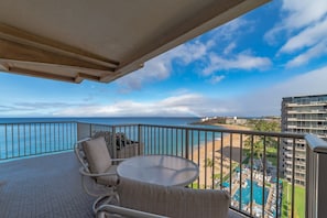 Or relax after a "hard day" or island activiities