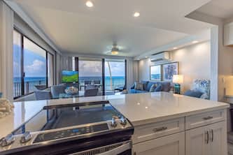 Papakea L301 - Direct Oceanfront Luxurious Corner 1B/1B, Newly Renovated, AC!