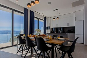Dinning and fully equipped kitchen
