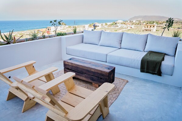 Private patio overlooking the pacific ocean.