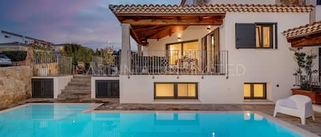 Superb villa with private swimming pool in Budoni near San teodoro