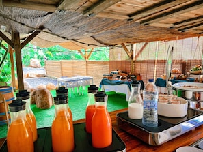 Breakfast buffet