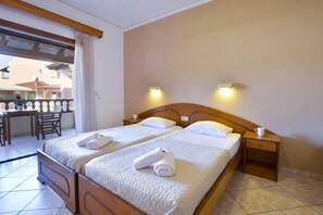 Louvros Studio 106 Sidari Corfu Bedroom